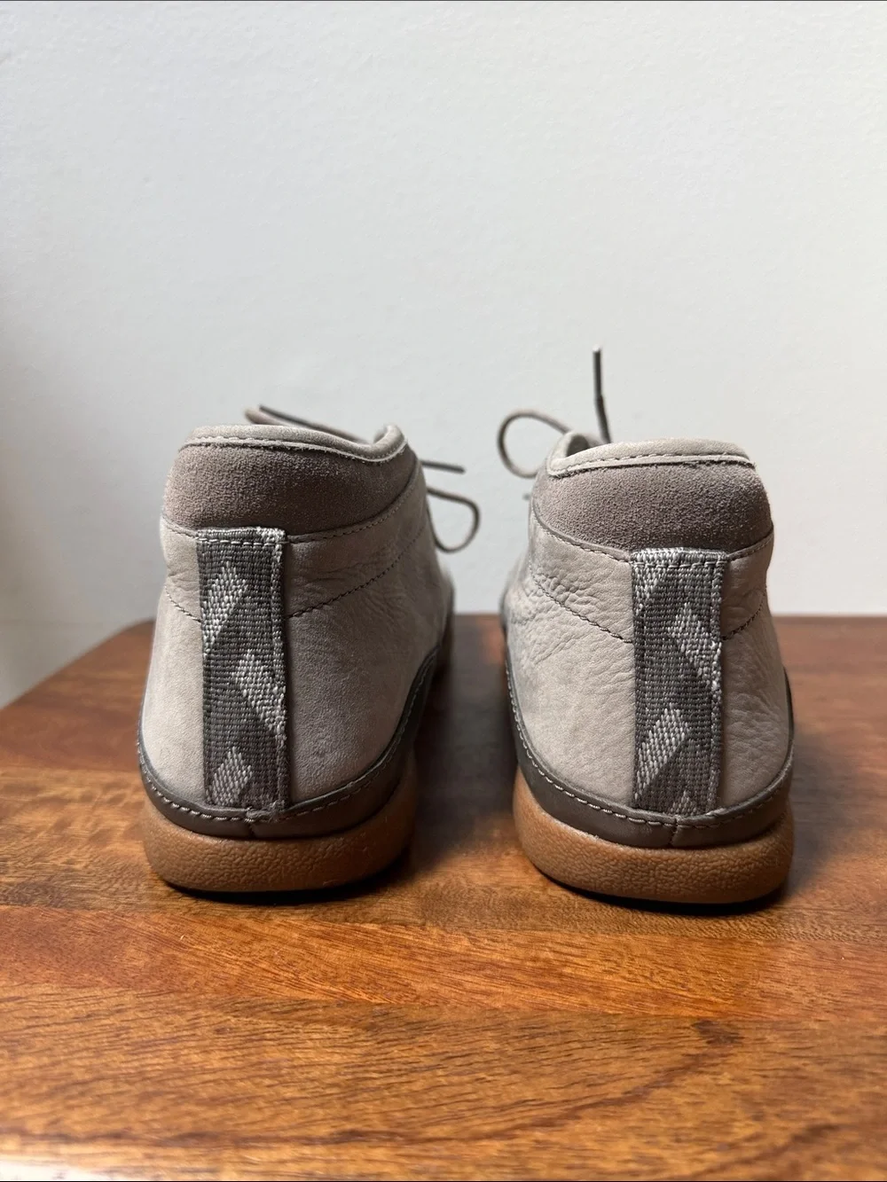 Chaco Pineland Men's Light Taupe Suede Chukka Boots Gray